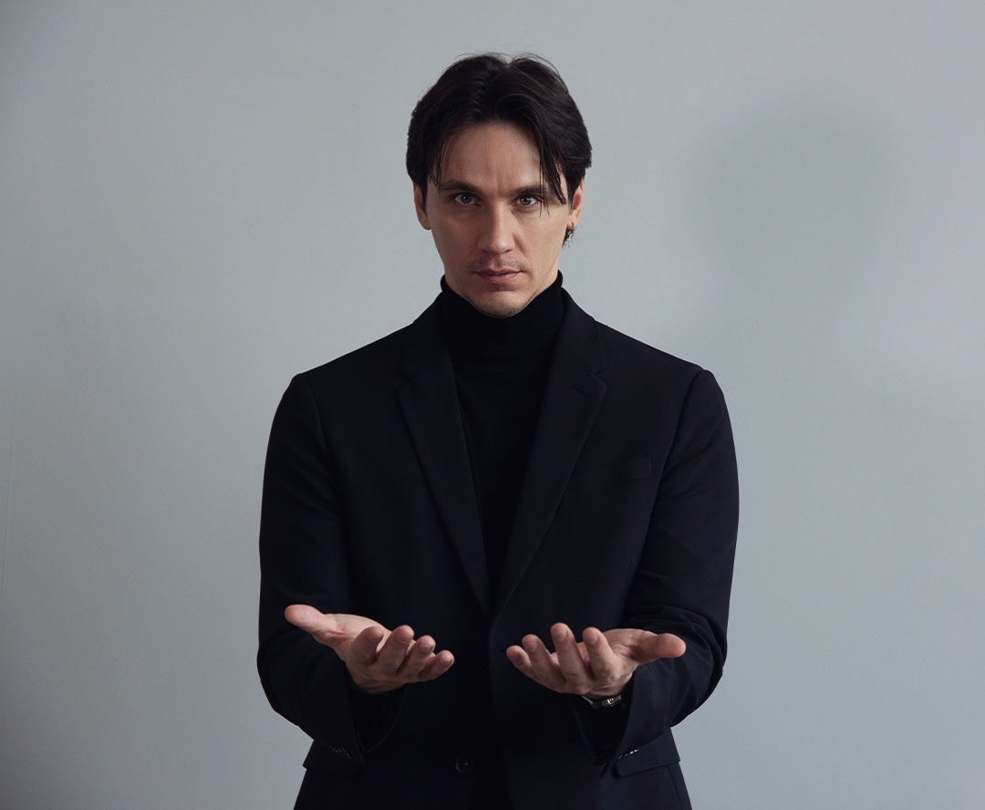 Александр Карев